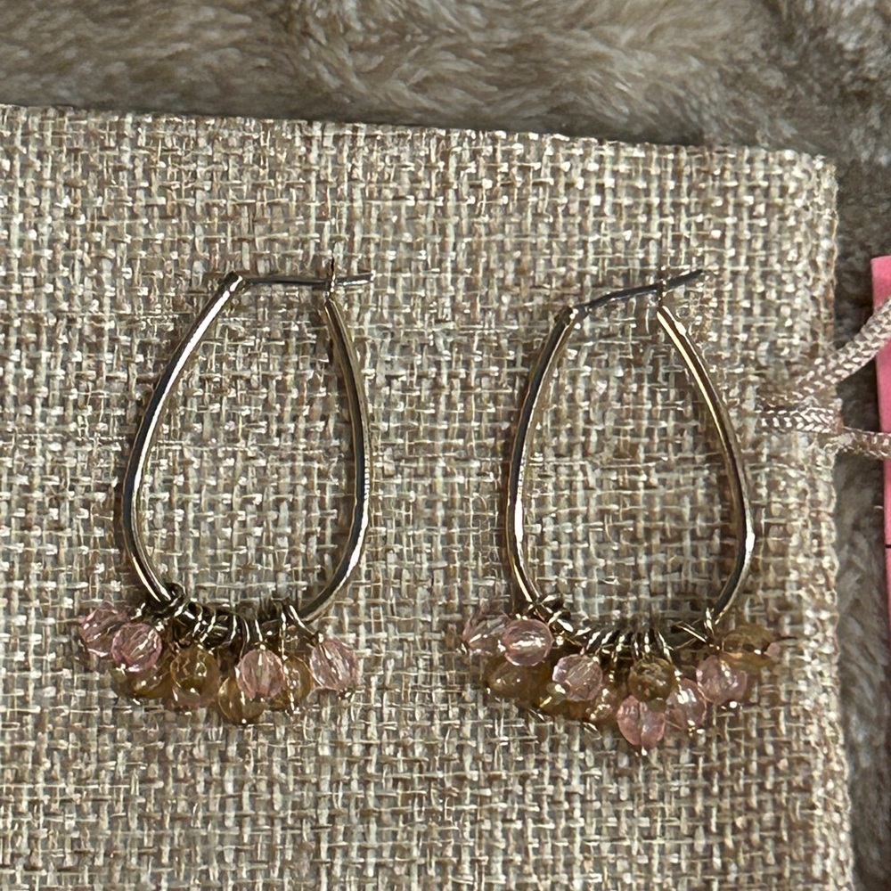Elegant Gold tone removable Pink Beaded Hoop Earrings w clasp Lightweight